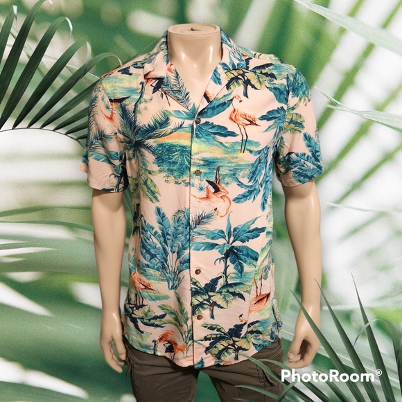 🆕️🦩🌿 Summer Camp Shirt Flamingo Print Pink Old Navy NWT Size S - Picture 4 of 9